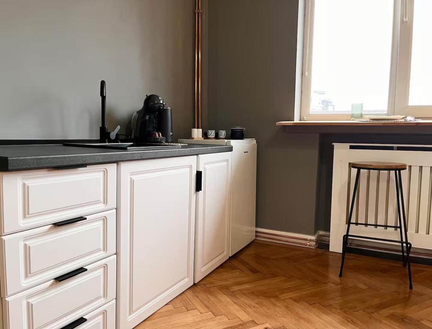 Woodie Studio With Premium Comfort By Piata Unirii Букурещ Екстериор снимка